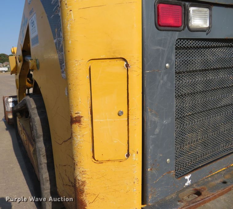 image for item DH1246 2014 Gehl RT175  tracked skid steer loader