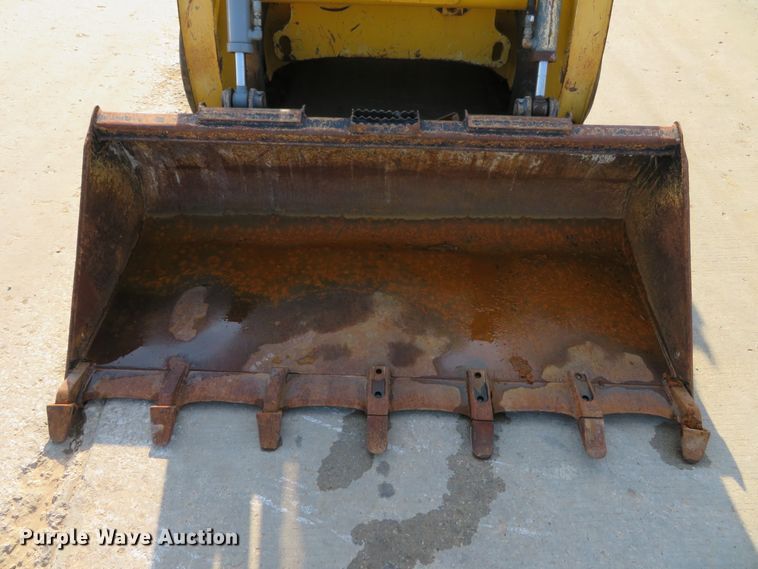 image for item DH1246 2014 Gehl RT175  tracked skid steer loader