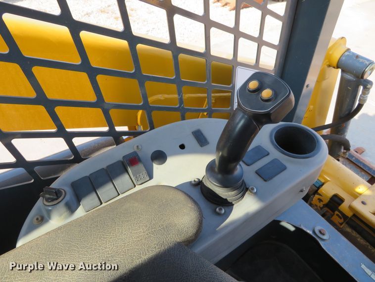 image for item DH1246 2014 Gehl RT175  tracked skid steer loader