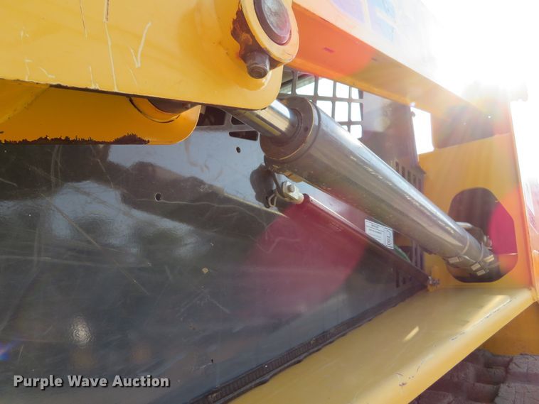 image for item DH1246 2014 Gehl RT175  tracked skid steer loader