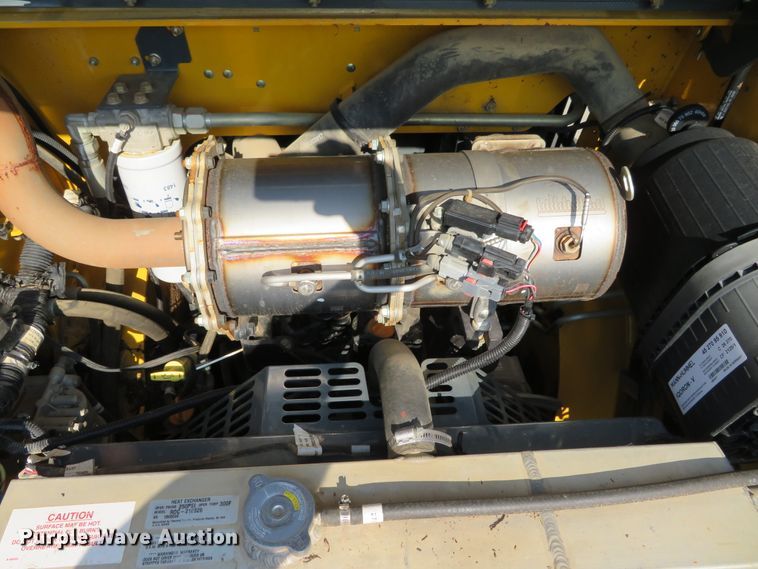 image for item DH1246 2014 Gehl RT175  tracked skid steer loader