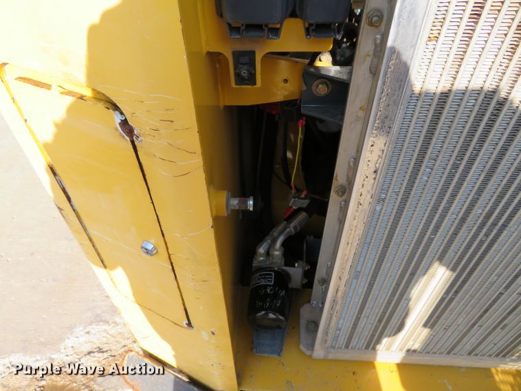 image for item DH1246 2014 Gehl RT175  tracked skid steer loader