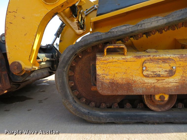 image for item DH1246 2014 Gehl RT175  tracked skid steer loader