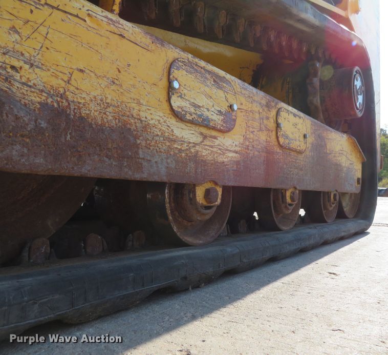 image for item DH1246 2014 Gehl RT175  tracked skid steer loader