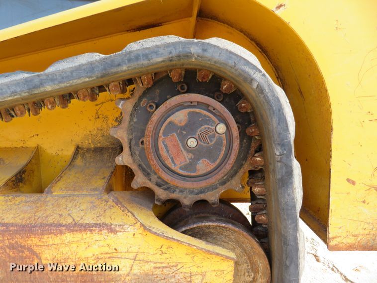 image for item DH1246 2014 Gehl RT175  tracked skid steer loader