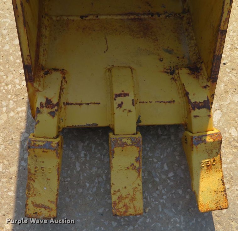 image for item DH1247 (2) backhoe buckets
