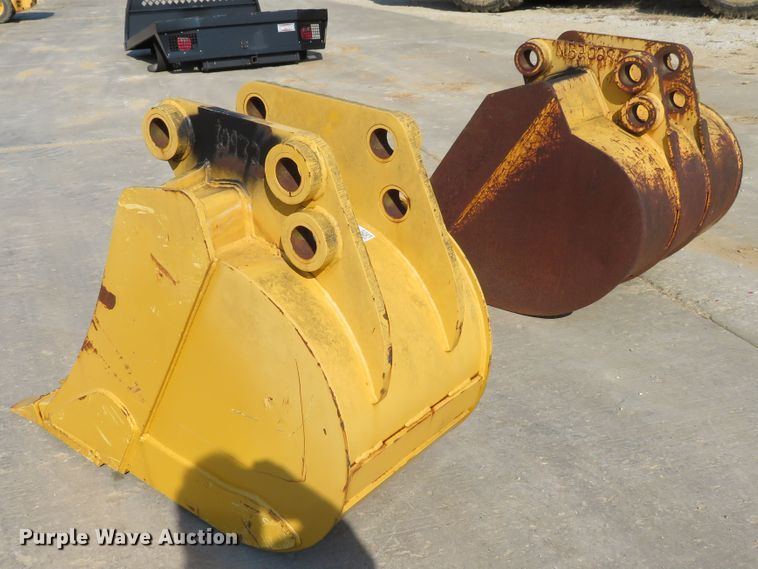 image for item DH1248 (2) backhoe buckets