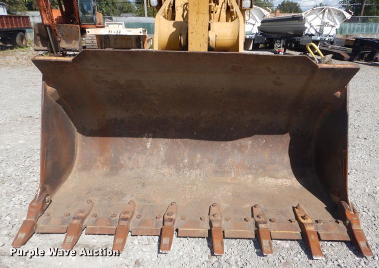 image for item DH5199 1997 Caterpillar 963B  track loader