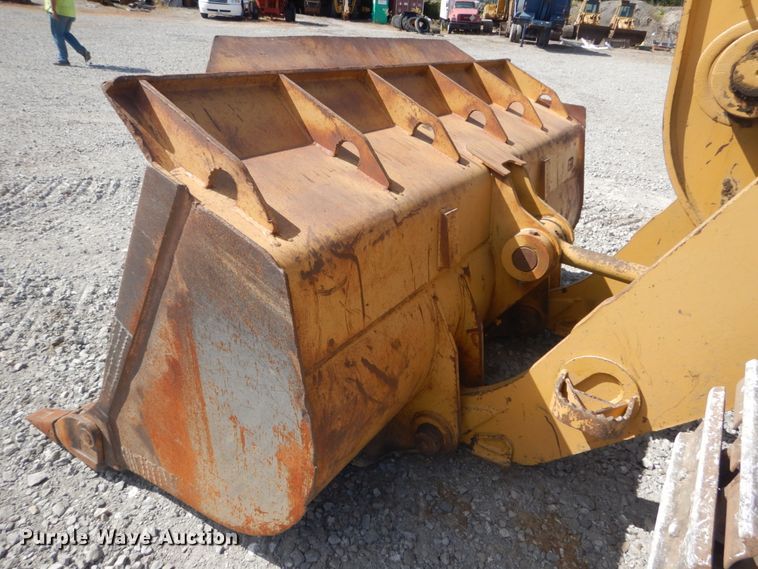 image for item DH5199 1997 Caterpillar 963B  track loader