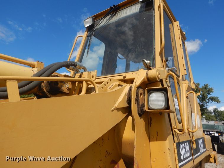 image for item DH5199 1997 Caterpillar 963B  track loader