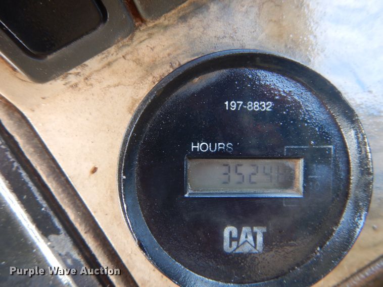 image for item DH5199 1997 Caterpillar 963B  track loader