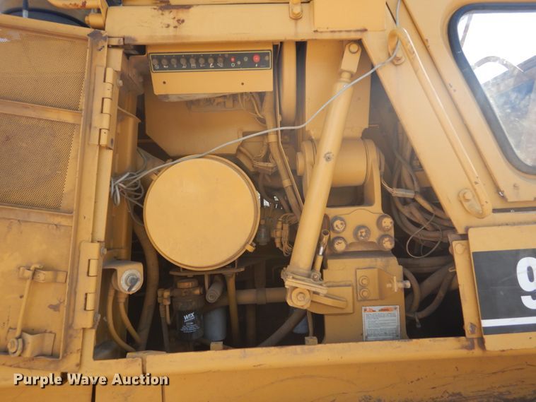 image for item DH5199 1997 Caterpillar 963B  track loader