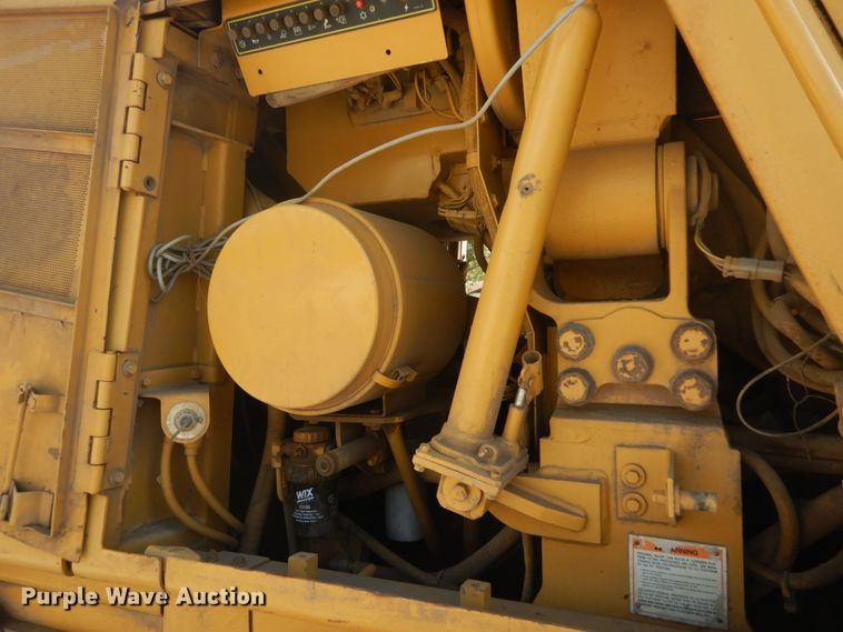 image for item DH5199 1997 Caterpillar 963B  track loader