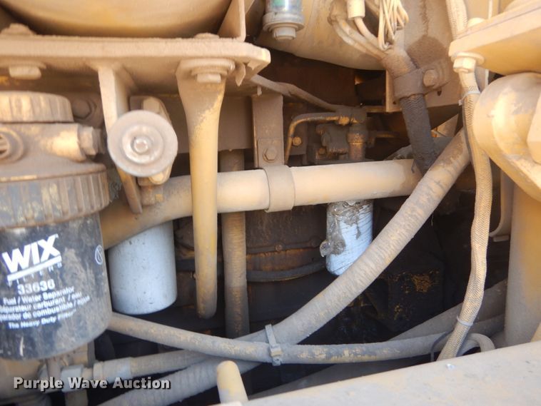 image for item DH5199 1997 Caterpillar 963B  track loader