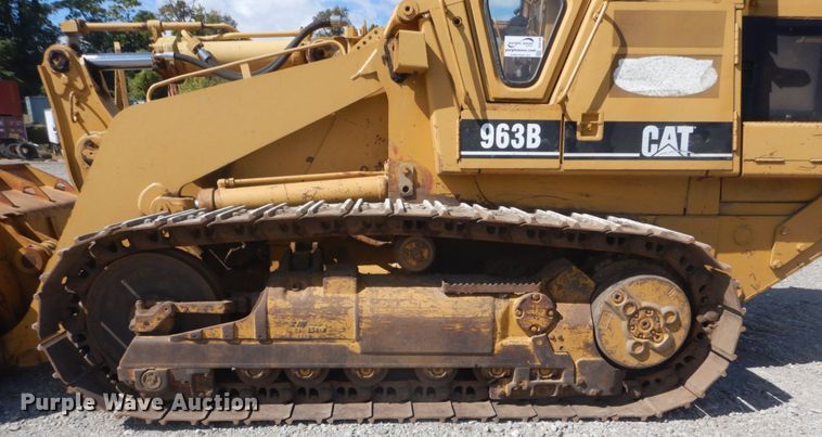 image for item DH5199 1997 Caterpillar 963B  track loader