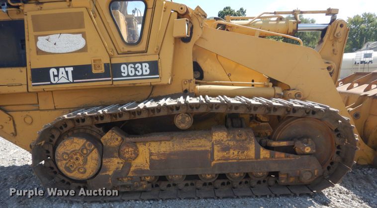 image for item DH5199 1997 Caterpillar 963B  track loader
