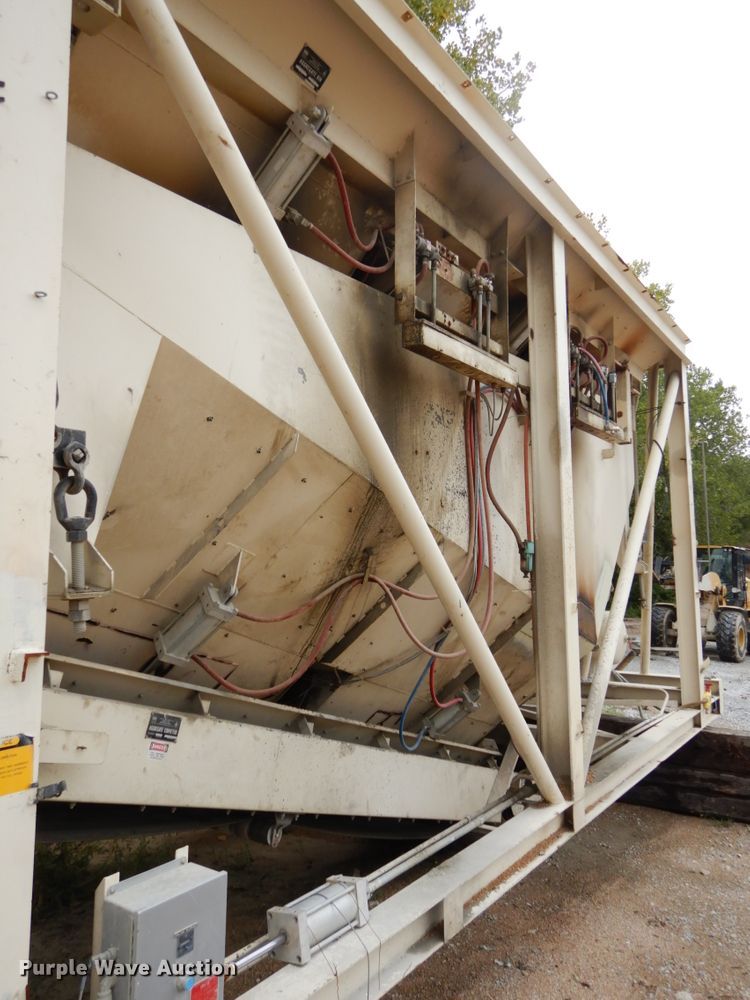 image for item DH6618 1990 Con-e-co 10 All Pro concrete batch plant