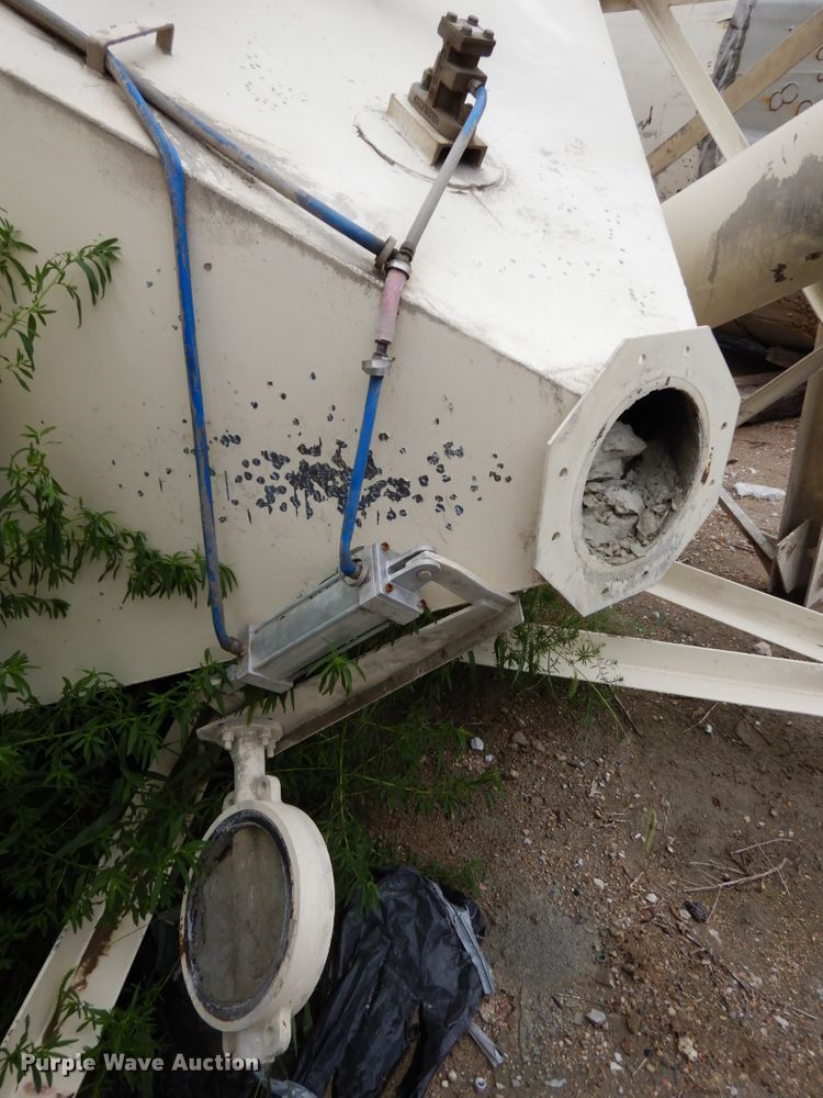 image for item DH6618 1990 Con-e-co 10 All Pro concrete batch plant