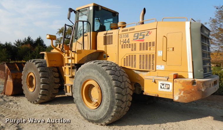 image for item DH6648 2005 Kawasaki 95ZV  wheel loader