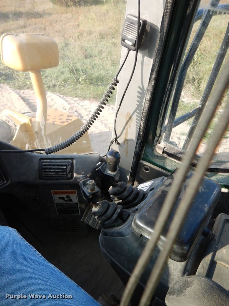 image for item DH6648 2005 Kawasaki 95ZV  wheel loader