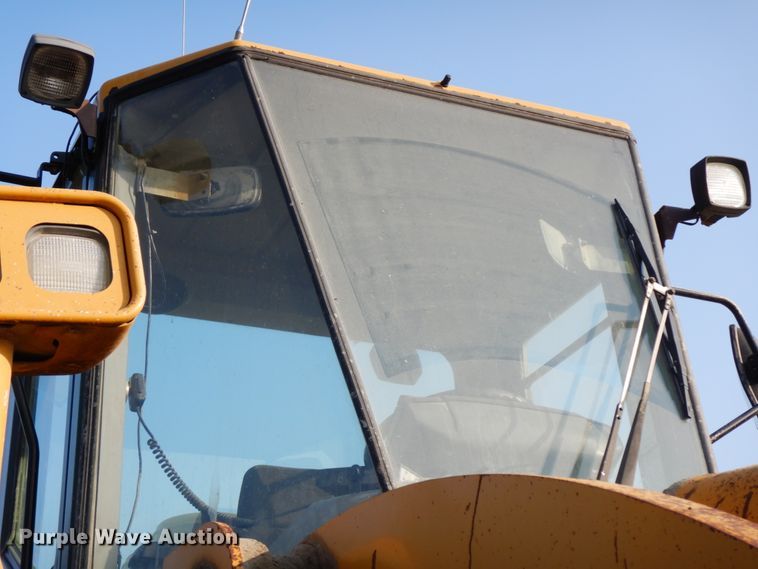 image for item DH6648 2005 Kawasaki 95ZV  wheel loader