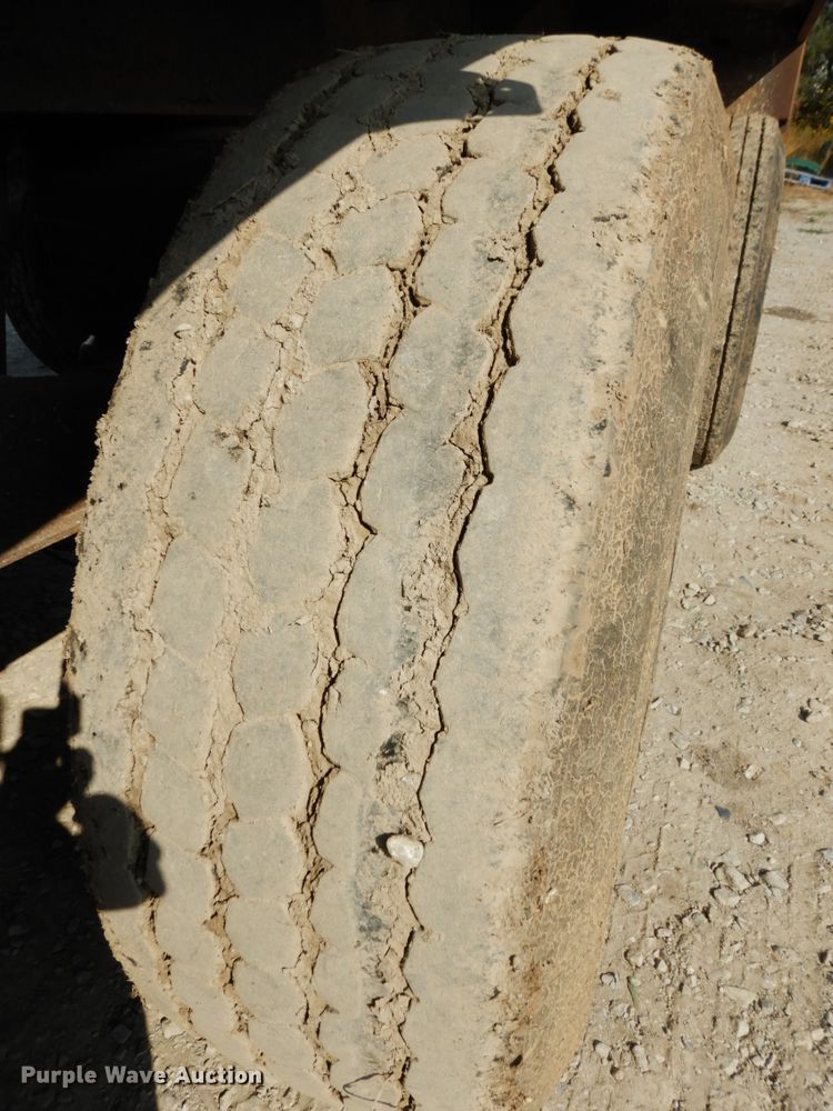 image for item DH6650 2017 Puma side dump trailer