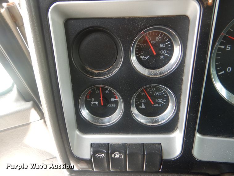 image for item DI0394 2014 Kenworth T800  vacuum truck