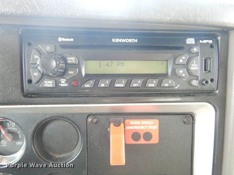 image for item DI0394 2014 Kenworth T800  vacuum truck