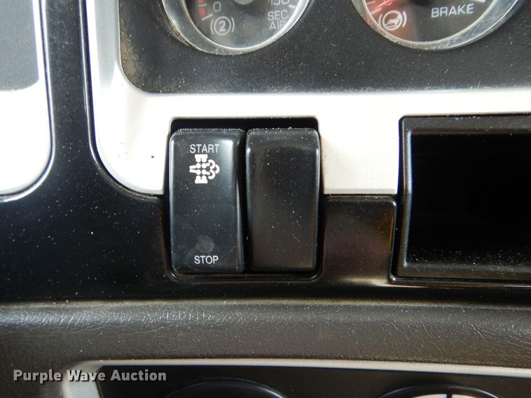 image for item DI0394 2014 Kenworth T800  vacuum truck