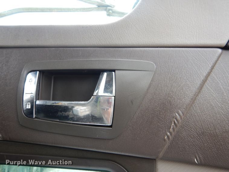 image for item DI0394 2014 Kenworth T800  vacuum truck