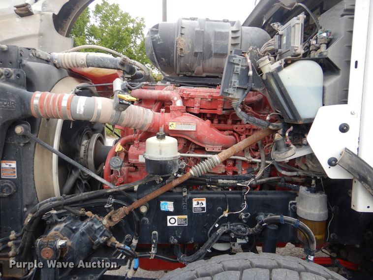 image for item DI0394 2014 Kenworth T800  vacuum truck