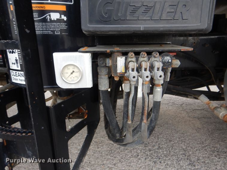 image for item DI0394 2014 Kenworth T800  vacuum truck