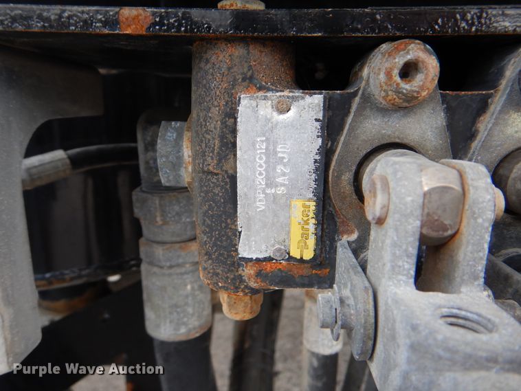 image for item DI0394 2014 Kenworth T800  vacuum truck