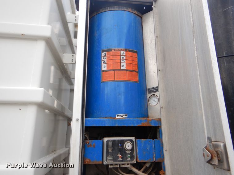 image for item DI0394 2014 Kenworth T800  vacuum truck