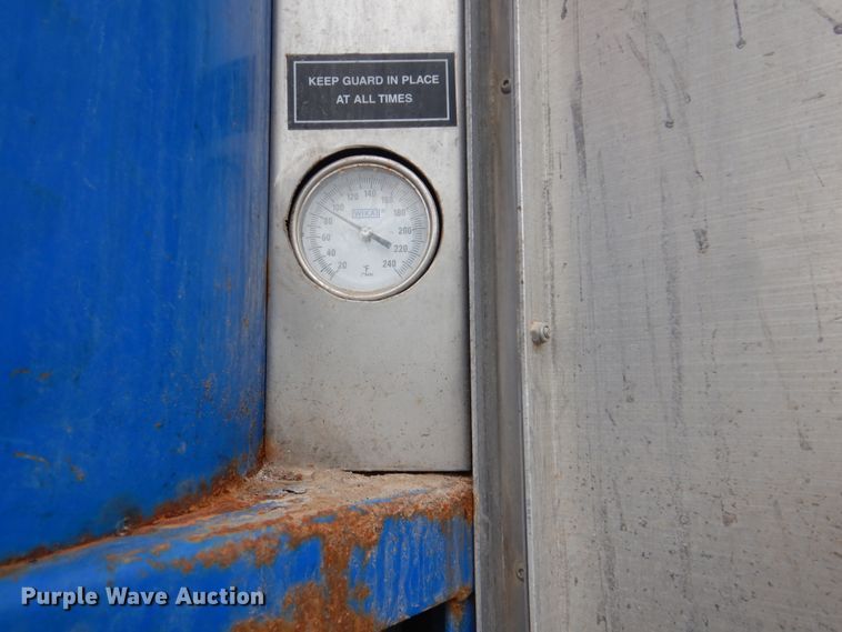 image for item DI0394 2014 Kenworth T800  vacuum truck