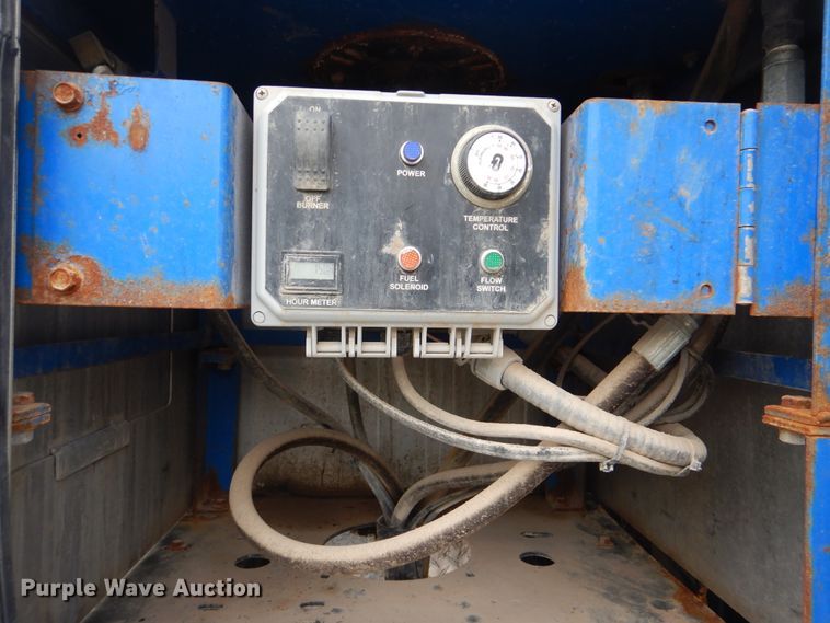 image for item DI0394 2014 Kenworth T800  vacuum truck