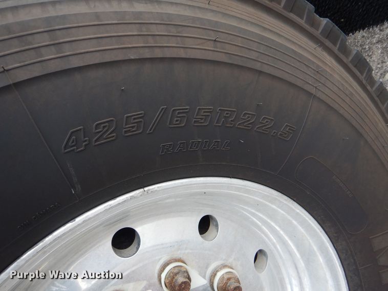 image for item DI0394 2014 Kenworth T800  vacuum truck