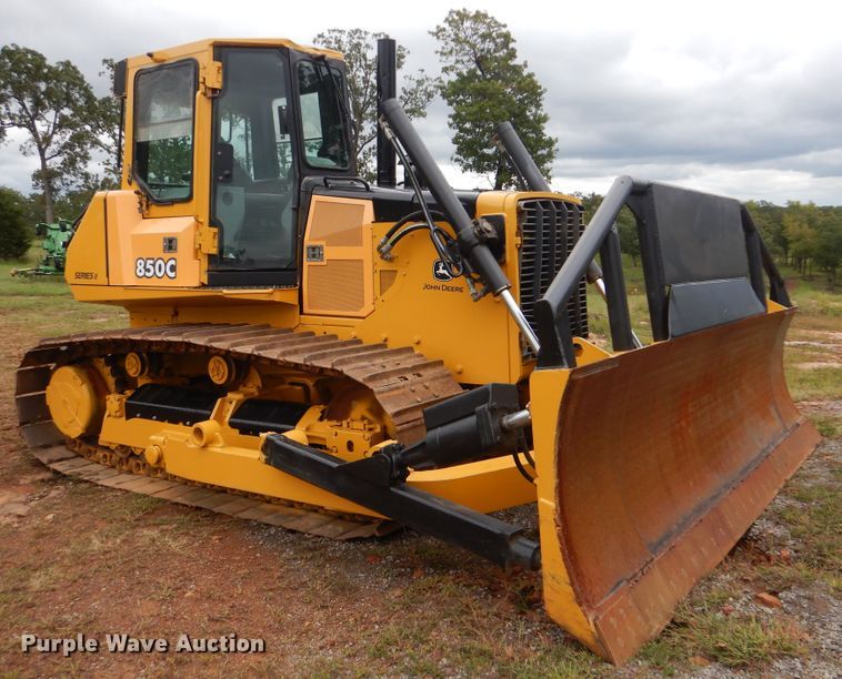 image for item DI0435 2003 John Deere 850C Series II  dozer