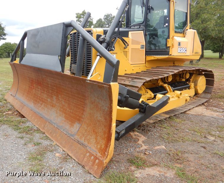 image for item DI0435 2003 John Deere 850C Series II  dozer