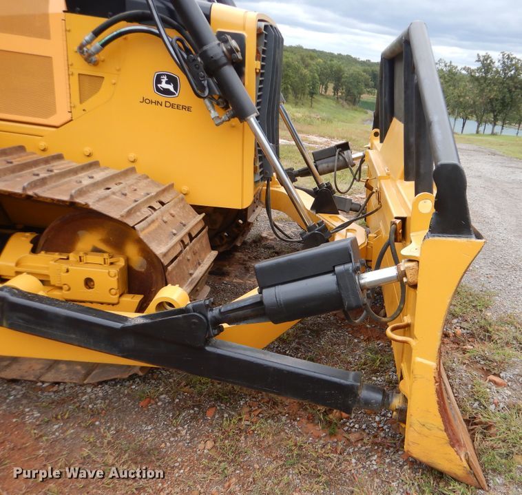 image for item DI0435 2003 John Deere 850C Series II  dozer