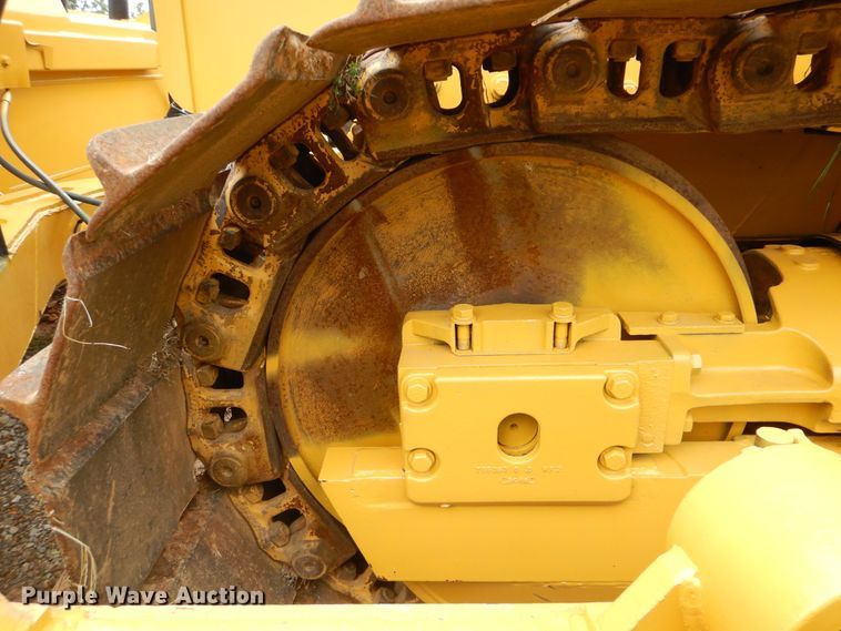 image for item DI0435 2003 John Deere 850C Series II  dozer