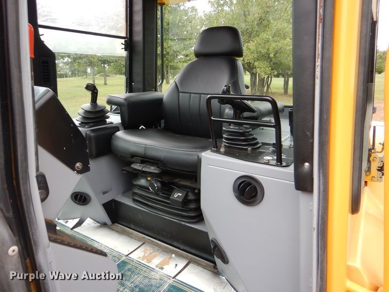 image for item DI0435 2003 John Deere 850C Series II  dozer