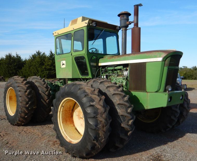 image for item DI0446 1974 John Deere 7520  4WD tractor
