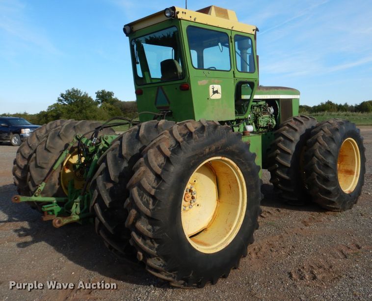 image for item DI0446 1974 John Deere 7520  4WD tractor