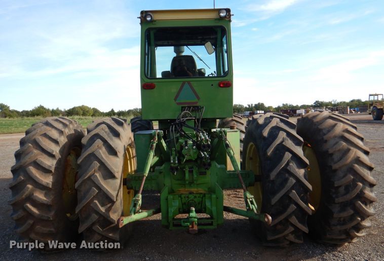 image for item DI0446 1974 John Deere 7520  4WD tractor