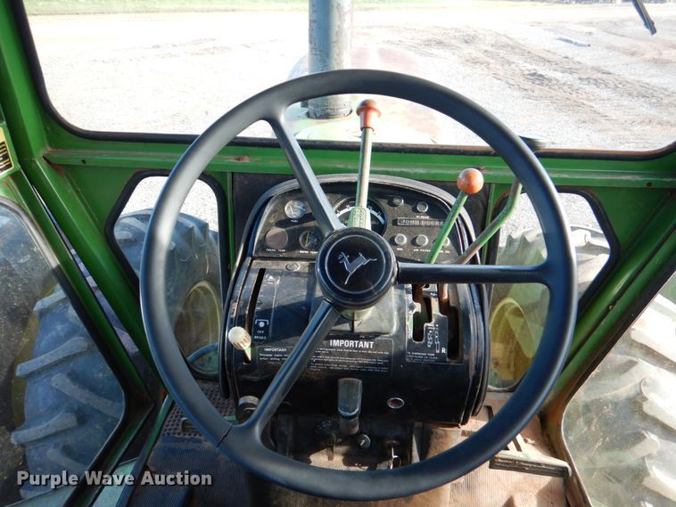 image for item DI0446 1974 John Deere 7520  4WD tractor