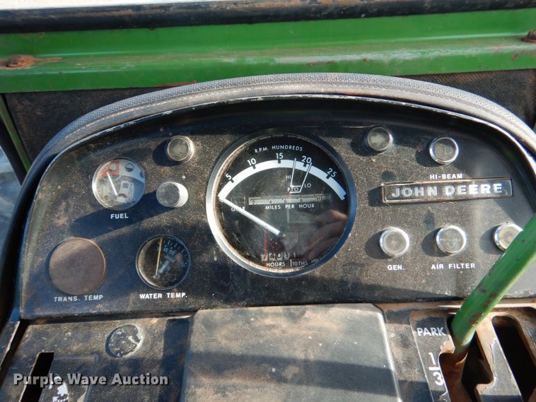 image for item DI0446 1974 John Deere 7520  4WD tractor