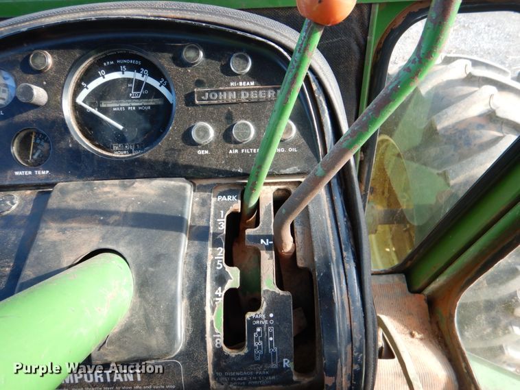 image for item DI0446 1974 John Deere 7520  4WD tractor