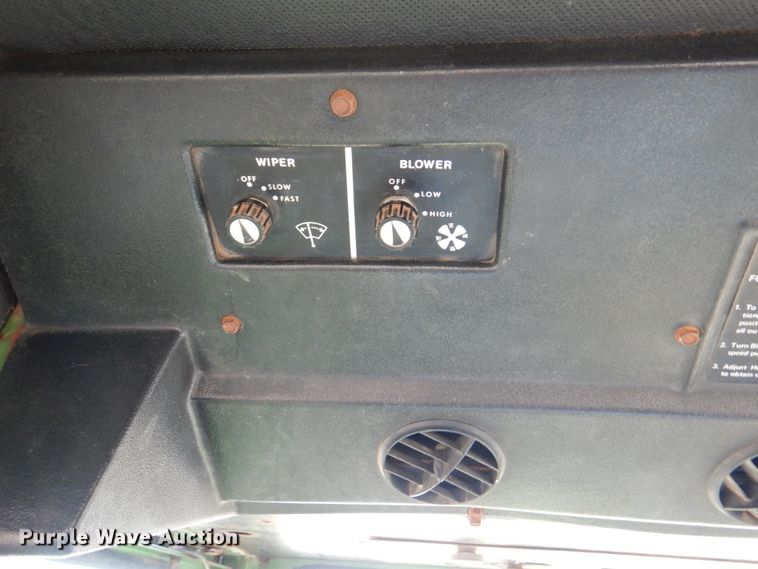 image for item DI0446 1974 John Deere 7520  4WD tractor