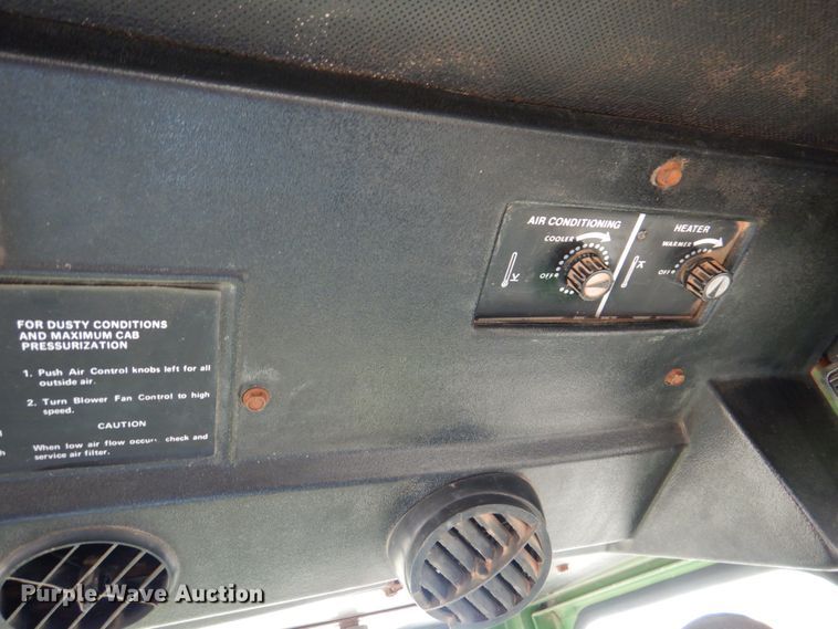 image for item DI0446 1974 John Deere 7520  4WD tractor